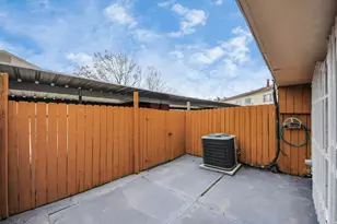7954 Grove Ridge Dr, Houston, TX 77061 - Photo 23