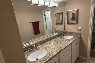 2100 Tanglewilde St, Houston, TX 77063 - Photo 7
