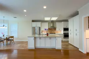 4336 Darsey St, Bellaire, TX 77401 - Photo 13