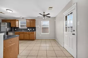 7275 Caracara Dr, Houston, TX 77040 - Photo 7