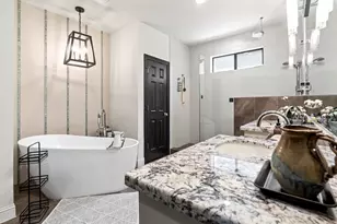 3026 Country Club Dr, Pearland, TX 77581 - Photo 37