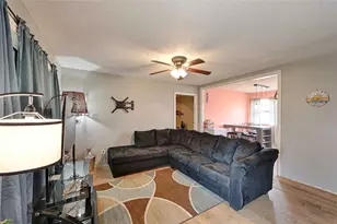 311 Klesel St, Schulenburg, TX 78956 - Photo 7