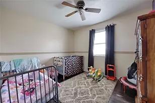 311 Klesel St, Schulenburg, TX 78956 - Photo 17