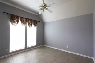 10926 Great Hawk Ln, Houston, TX 77075 - Photo 7