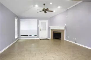 10926 Great Hawk Ln, Houston, TX 77075 - Photo 3