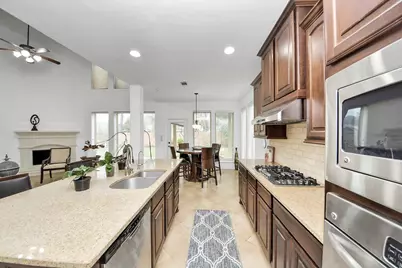 2910 Silhouette Bay, Pearland, TX 77584 - Photo 7