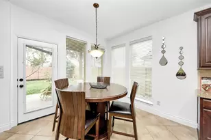 2910 Silhouette Bay, Pearland, TX 77584 - Photo 9