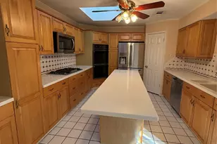 4027 Summit Valley Dr, Houston, TX 77082 - Photo 9