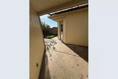 4027 Summit Valley Drive, Houston, TX 77082 - Photo 3