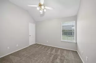 2326 Mills Creek Dr, Houston, TX 77339 - Photo 9