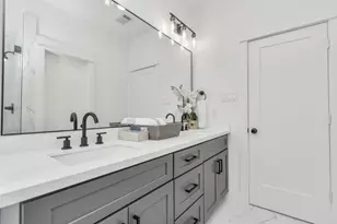 2722 Anita St, Houston, TX 77004 - Photo 31