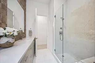 1308 Krist Dr, Houston, TX 77055 - Photo 31