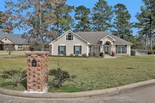 300 Deer Trce Blvd, Diboll, TX 75941 - Photo 1