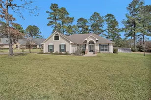 300 Deer Trce Blvd, Diboll, TX 75941 - Photo 3
