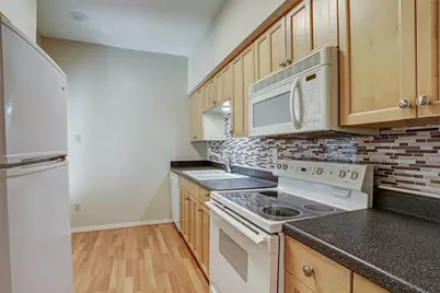 1201 Bering Drive #27, Houston, TX 77057 - Photo 9