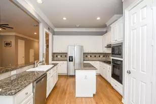 2806 Bering Dr, Houston, TX 77057 - Photo 15