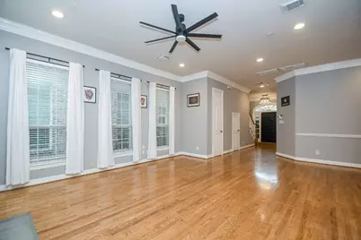 2806 Bering Drive, Houston, TX 77057 - Photo 9