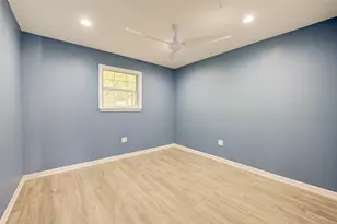 8709 Knox St, Houston, TX 77088 - Photo 43