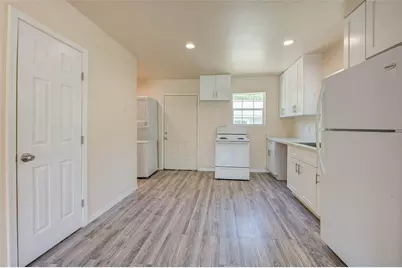 8709 Knox Street, Houston, TX 77088 - Photo 21