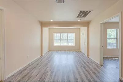 8709 Knox Street, Houston, TX 77088 - Photo 15