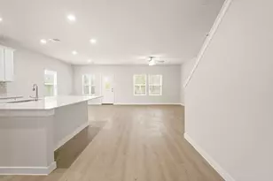 18322 Tammy Nell Ct, Willis, TX 77378 - Photo 5