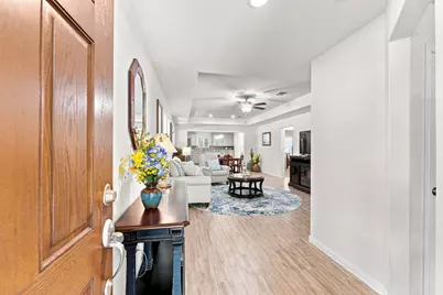 201 Flaxen Chestnut, The Woodlands, TX 77382 - Photo 5