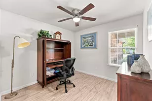201 Flaxen Chestnut, The Woodlands, TX 77382 - Photo 7