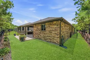 201 Flaxen Chestnut, The Woodlands, TX 77382 - Photo 31