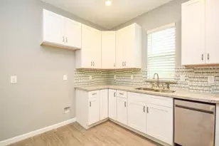7941 Sparta St, Houston, TX 77028 - Photo 13
