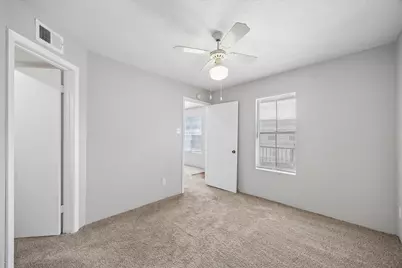 1660 W T C Jester Boulevard #1012, Houston, TX 77008 - Photo 7