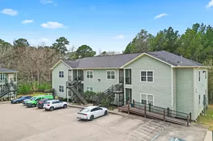 409 Beto St, Huntsville, TX 77340 - Photo 3