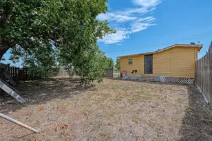 803 Mattie St, Wharton, TX 77488 - Photo 27