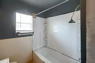 803 Mattie St, Wharton, TX 77488 - Photo 25