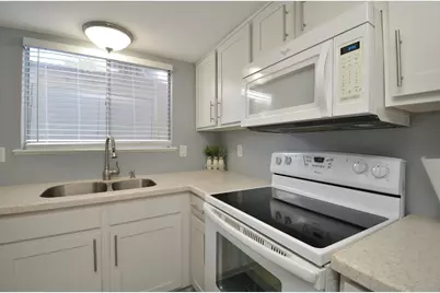 10018 Knoboak Drive #13, Houston, TX 77080 - Photo 29