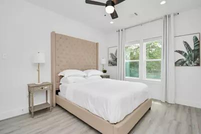 4605 Stassen Street #B, Houston, TX 77051 - Photo 9