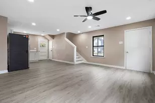 1225 3rd Ave N, Texas City, TX 77590 - Photo 5