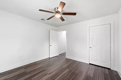 2281 Des Jardines Street, Houston, TX 77023 - Photo 21