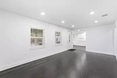 2281 Des Jardines Street, Houston, TX 77023 - Photo 7