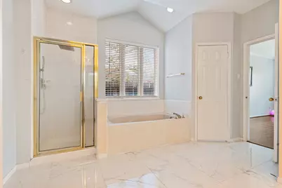 6419 Sutter Park Lane, Houston, TX 77066 - Photo 13