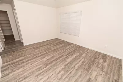 5452 Quail Cove Lane, Houston, TX 77053 - Photo 3