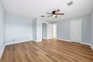 1613 Palcio Real Dr, Houston, TX 77047 - Photo 33