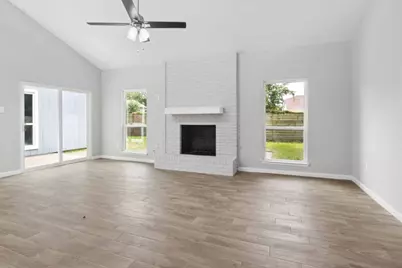 3807 Saratoga Drive, Houston, TX 77088 - Photo 7