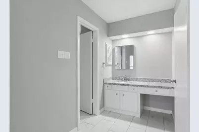 3807 Saratoga Drive, Houston, TX 77088 - Photo 17