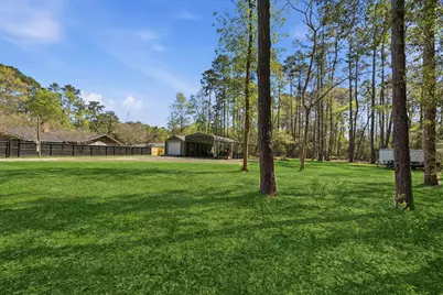 1105 S College Avenue, Cleveland, TX 77327 - Photo 1