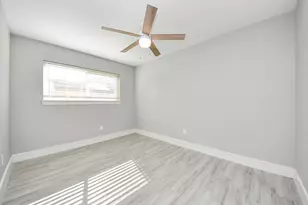 11214 Sagehaven Dr, Houston, TX 77089 - Photo 35