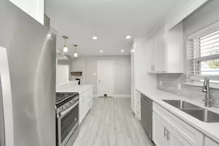 11214 Sagehaven Dr, Houston, TX 77089 - Photo 21