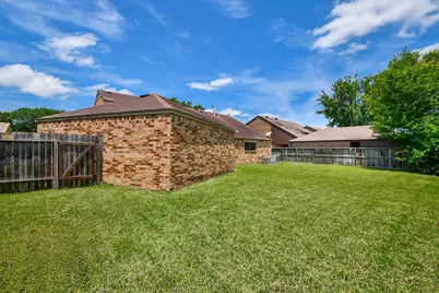 11907 Pepperdine Lane, Houston, TX 77071 - Photo 23