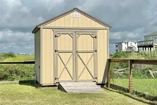 753 Bluewater Hwy, Surfside Beach, TX 77541 - Photo 27