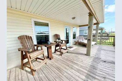 753 Bluewater Highway, Surfside Beach, TX 77541 - Photo 5
