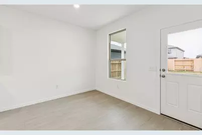 16148 Sepia Manor Street, Conroe, TX 77302 - Photo 9